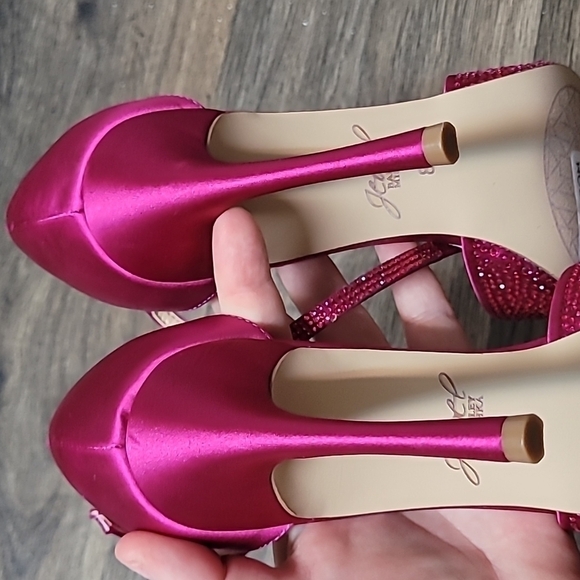 NWT B. Mischka Jewel pink satin crystals ankle strap heel pointy toe shoes 8.5 - Picture 7 of 9